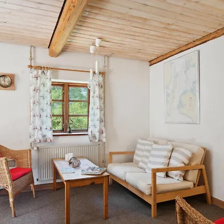 2 Bedroom Pet Friendly In Tranekaer